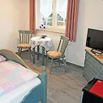 Selliner Am Waldrand Hotel *