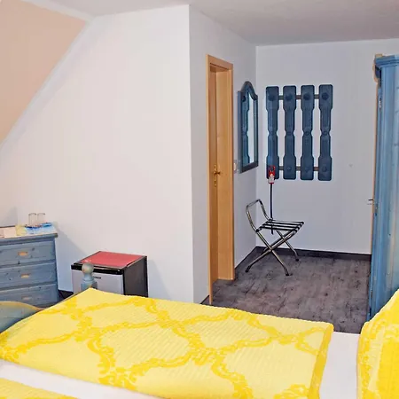 Selliner Am Waldrand 酒店 *