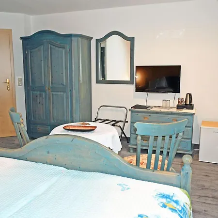 Selliner Am Waldrand 酒店 *